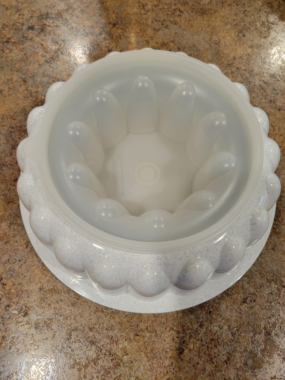 Tupperware Jello Mold